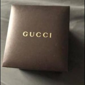 Gucci bracelet watch